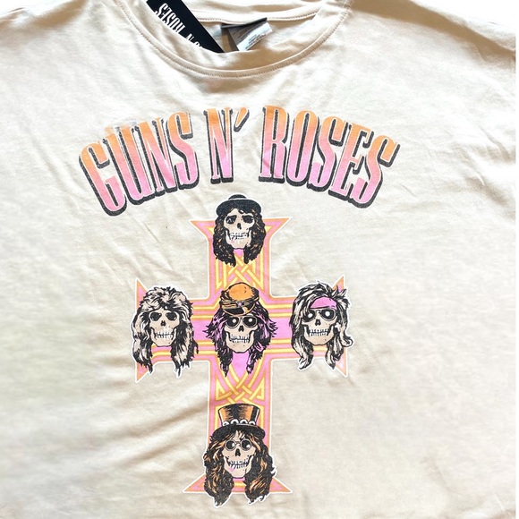 NWT Guns N Roses Authentic Authorized Shirt - Picture 1 of 3